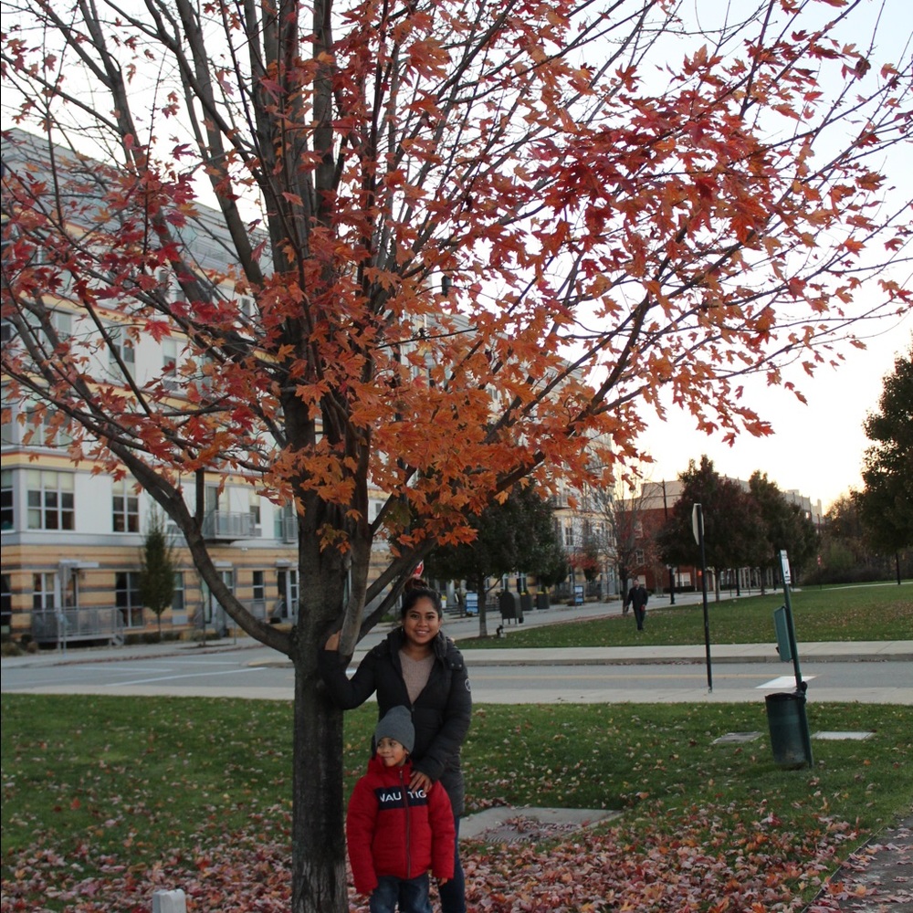 Meet your Posher, Yolanda